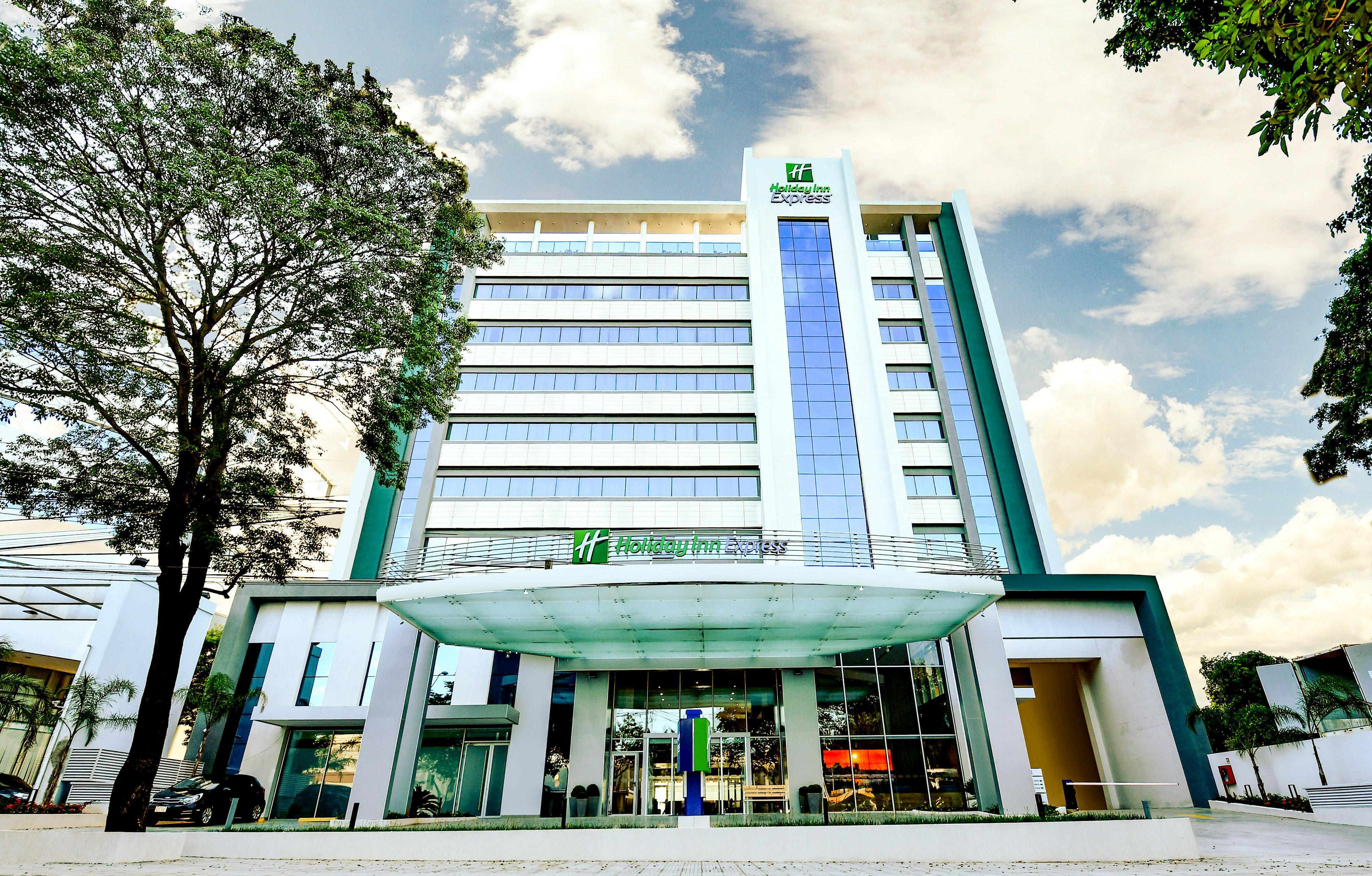 Holiday Inn Express Asuncion Aviadores By Ihg Exterior foto