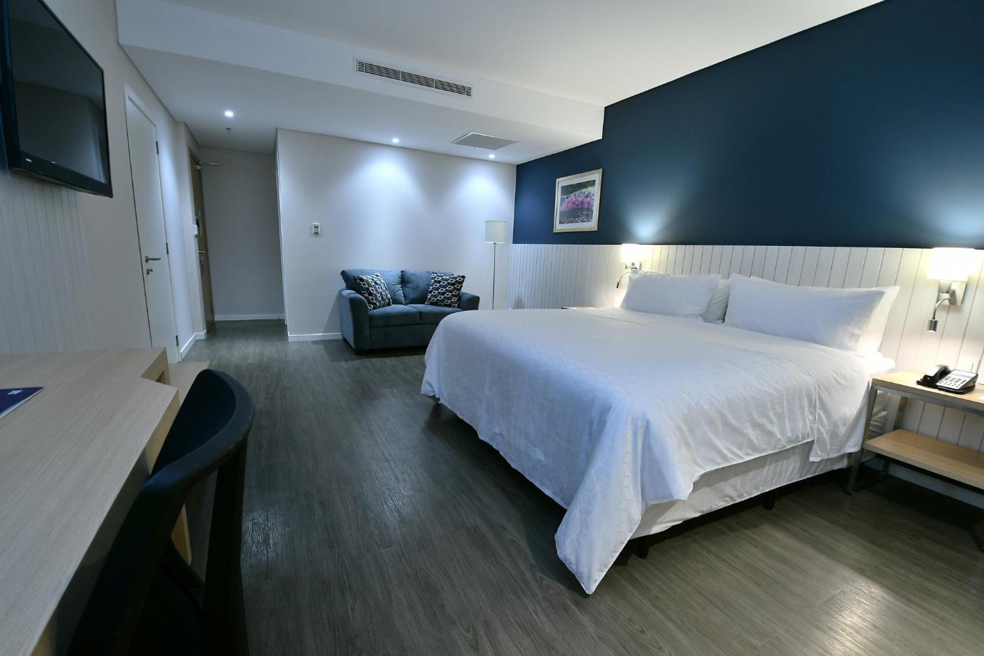 Holiday Inn Express Asuncion Aviadores By Ihg Exterior foto