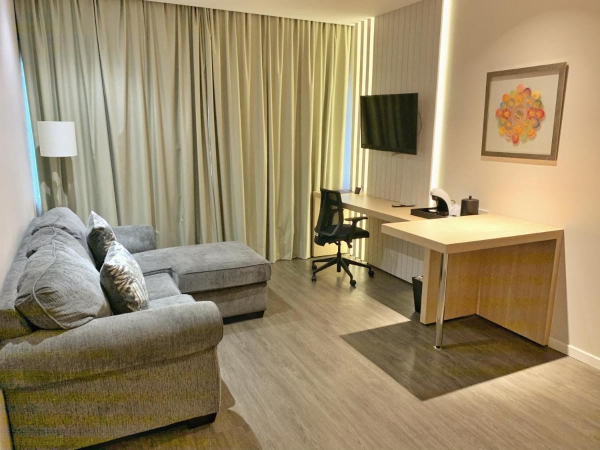 Holiday Inn Express Asuncion Aviadores By Ihg Exterior foto